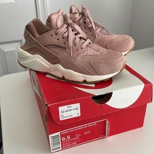 Worn once Nike Air Huarache